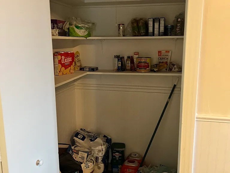 49 Middle St, South Boston