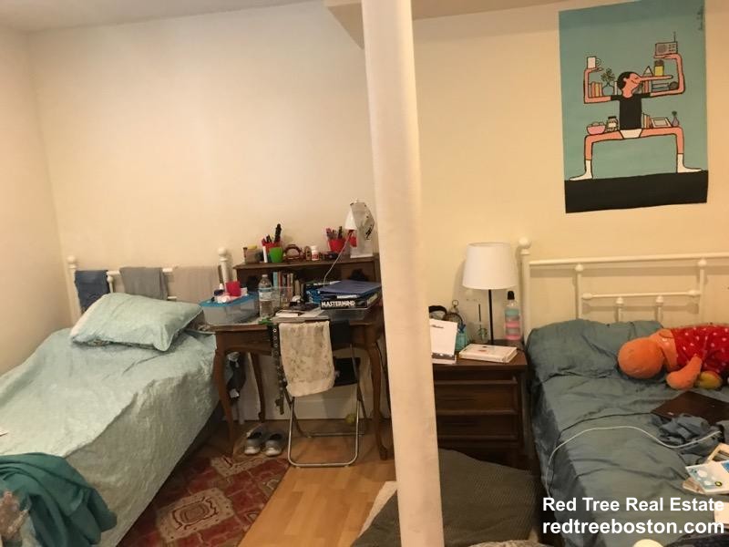 12 Dean Rd, Brookline