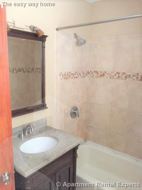 8 Pleasant St, Medford Square