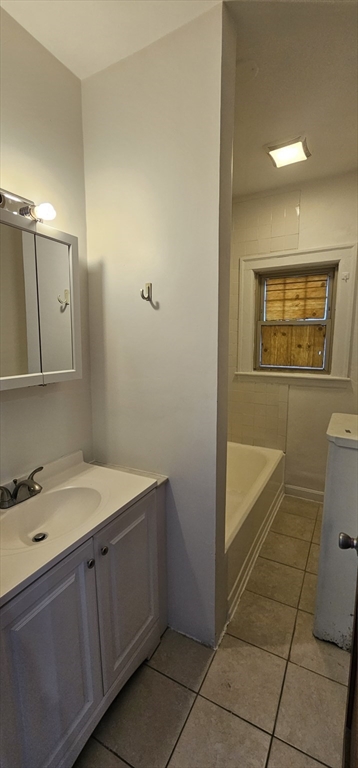 14 Harding Ave, Everett