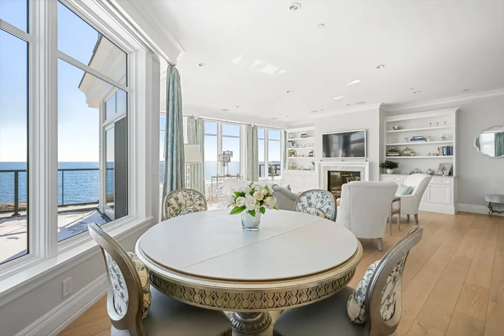 35 Littles Point Rd, Swampscott