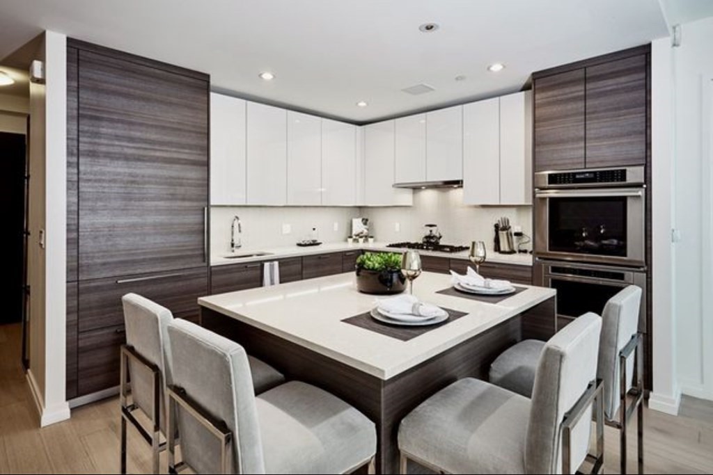 1 Franklin St, Midtown