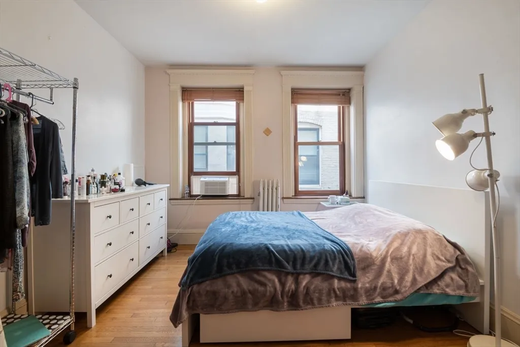 8 Garrison St, Back Bay