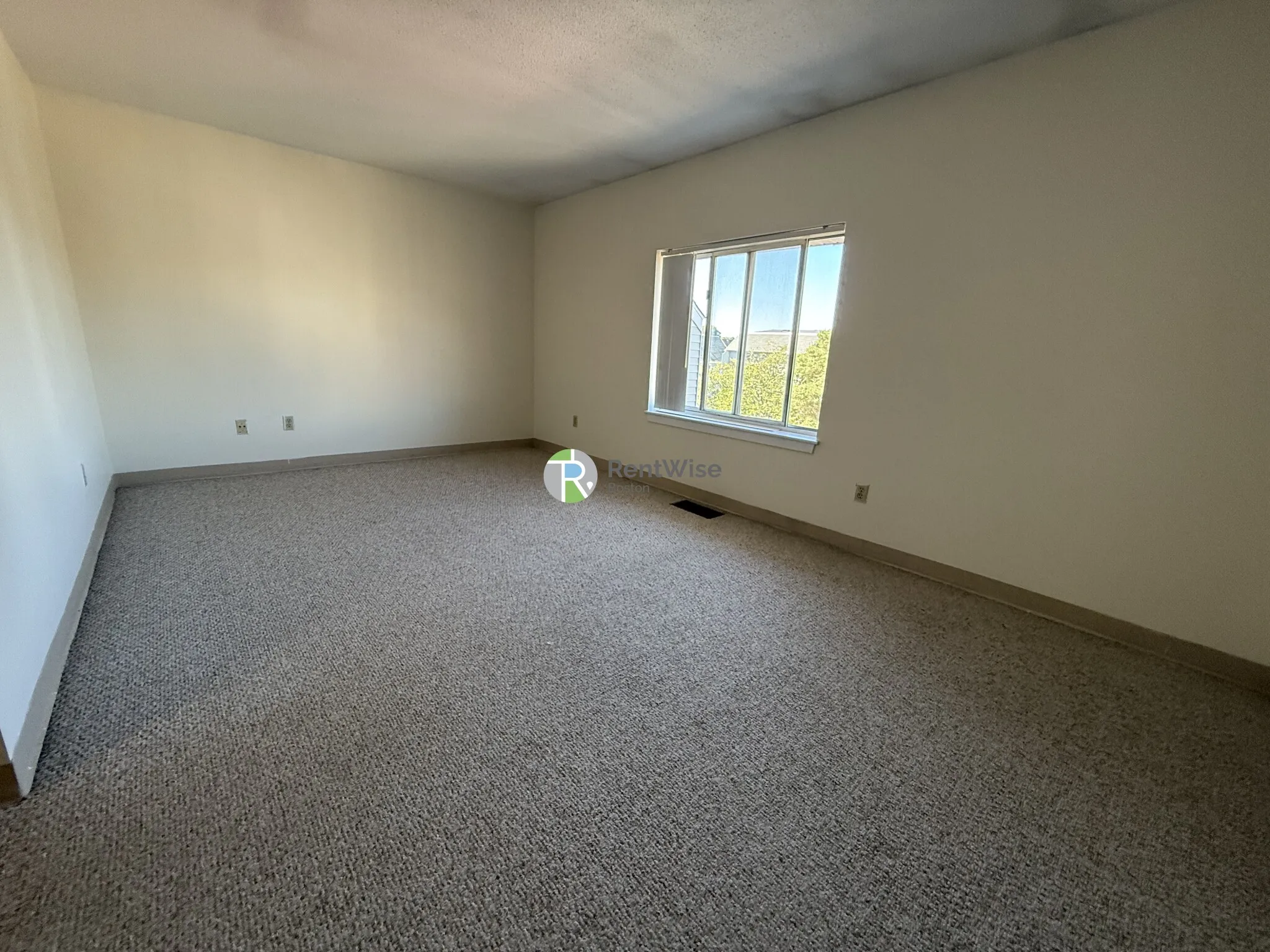 142 North Beacon St, Brighton