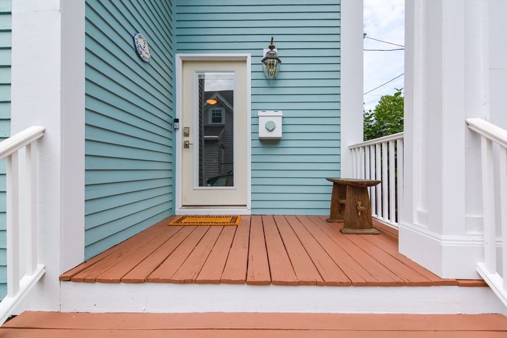 3 Abbot Ct, Marblehead