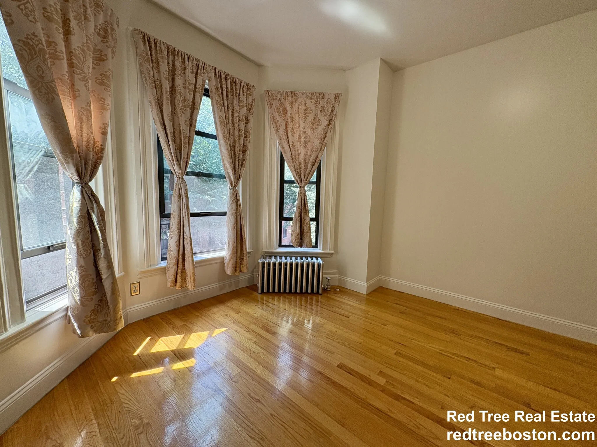 49 Dwight St, South End