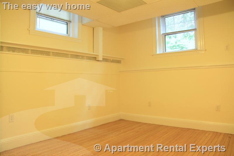 18 Chauncy St, Harvard Square