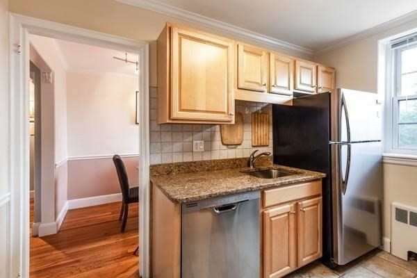 21 Englewood Ave, Corey Hill