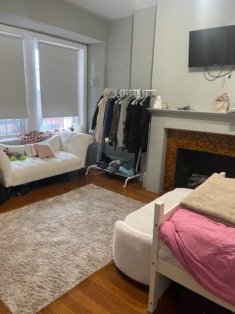 186 Naples Rd, North Brookline