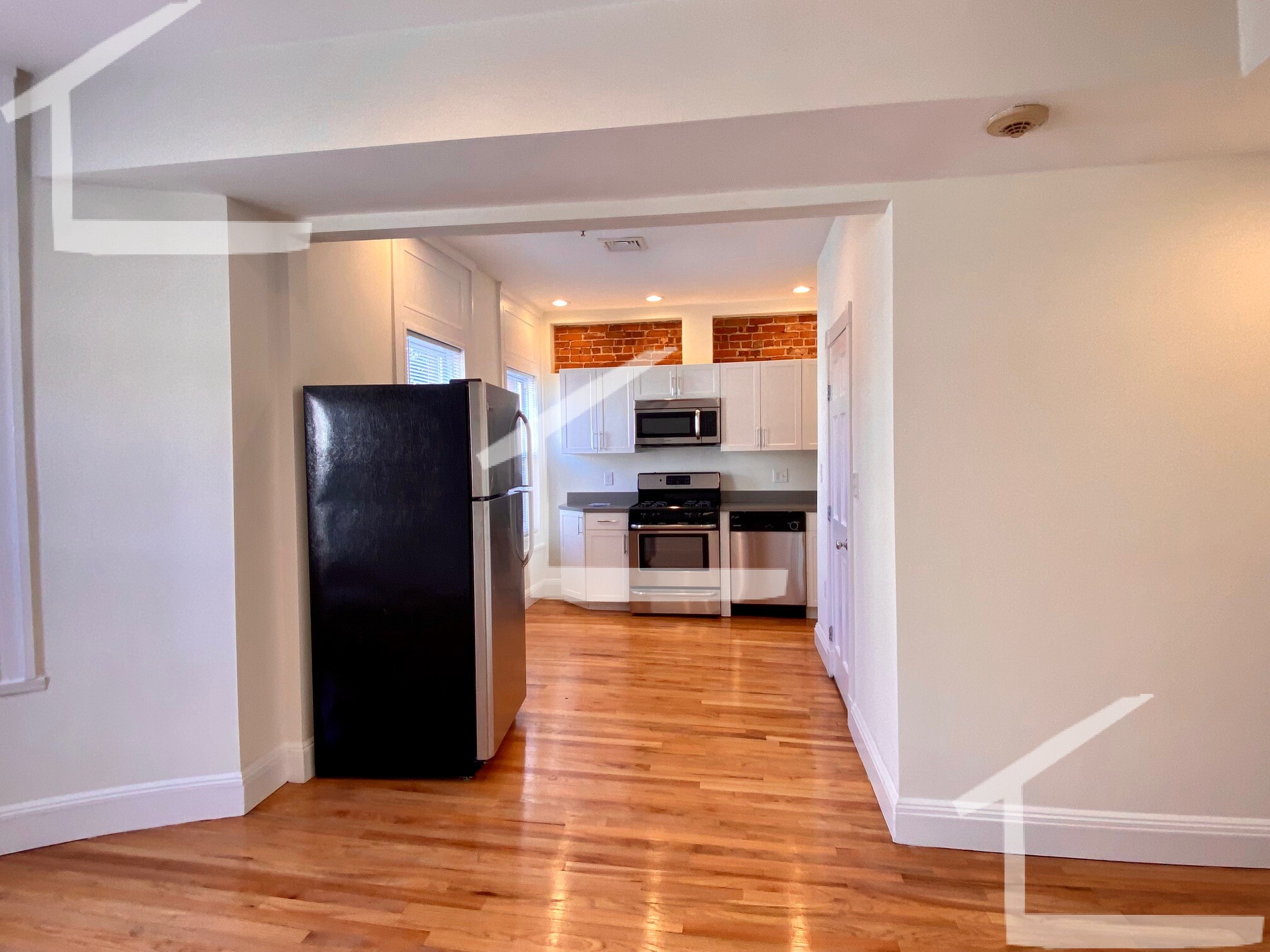 10 Brainerd Rd, Allston