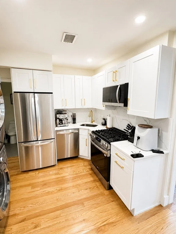 46 Broadway, East Somerville