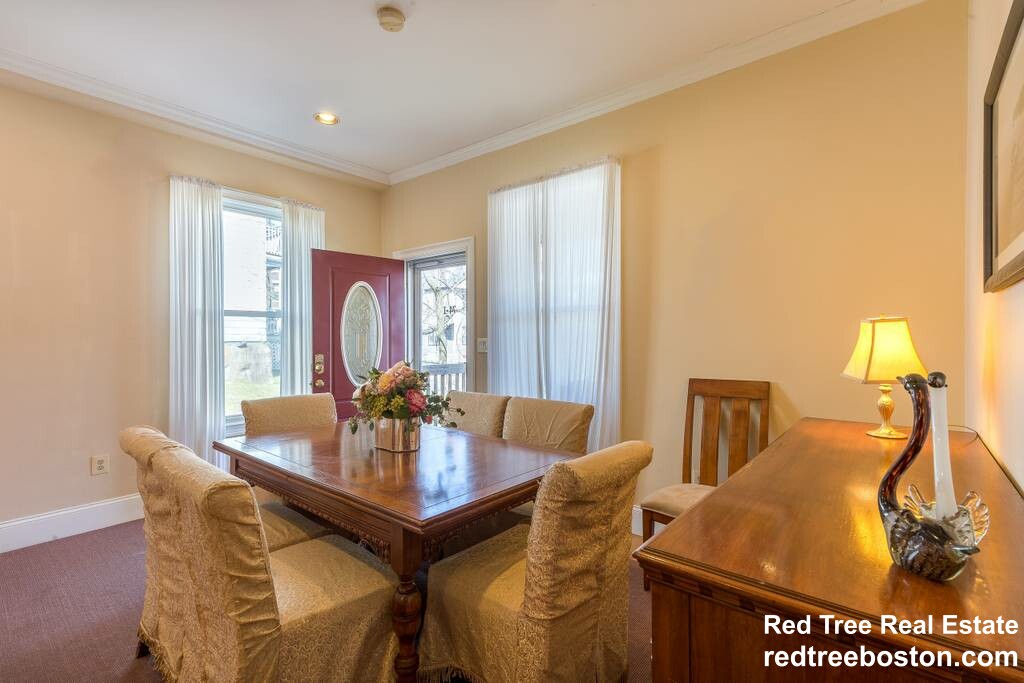 74 Georgia St, Roxbury