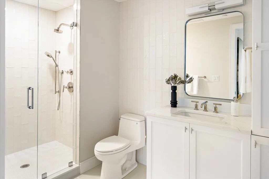 20 Kinmonth Rd, Waban