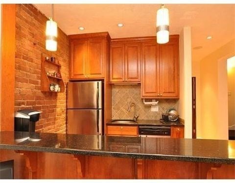 124 Chandler, Boston