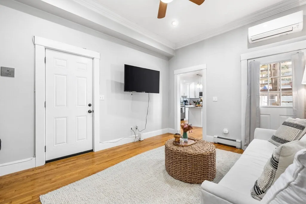 73 G St, South Boston