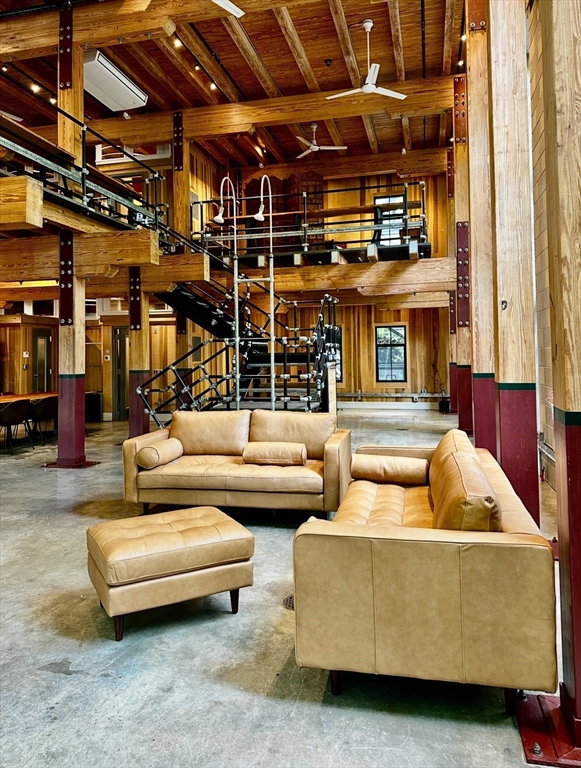 70 Howard St, Davis Square