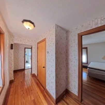 9 Raymond St, Allston