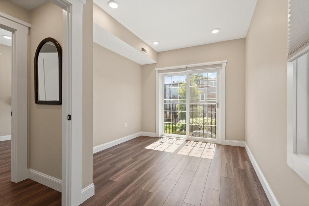 701 E 2nd St, South Boston