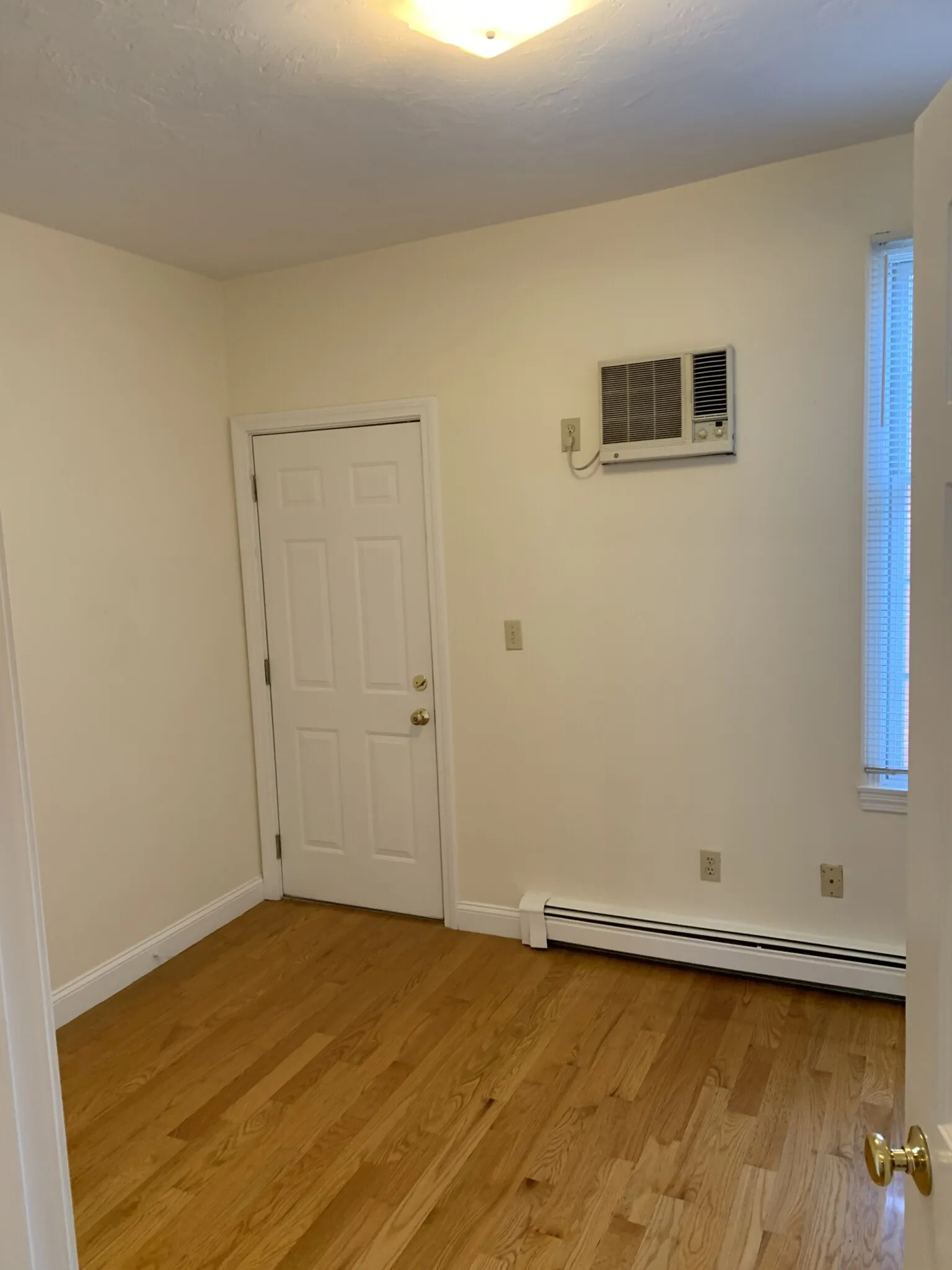 202 Hurley St, East Cambridge