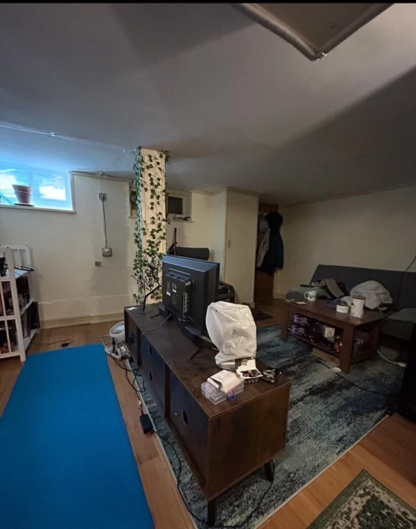 4 St Mary Rd, Central Square