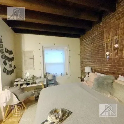 25 Saint Mary's St, Brookline