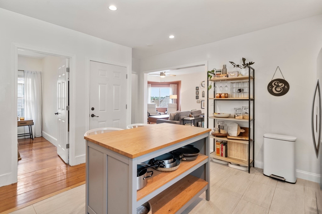 62 Park Ave, Winthrop