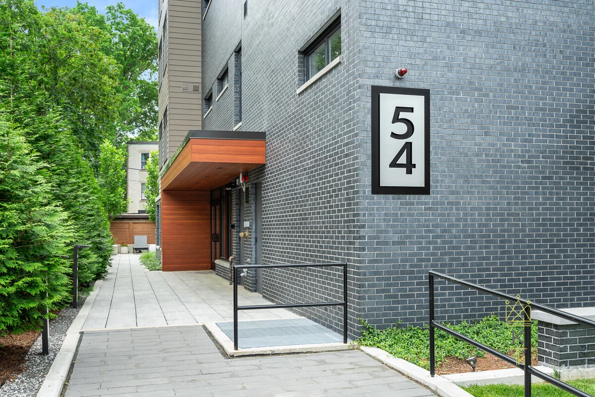 54 Auburn St, Coolidge Corner