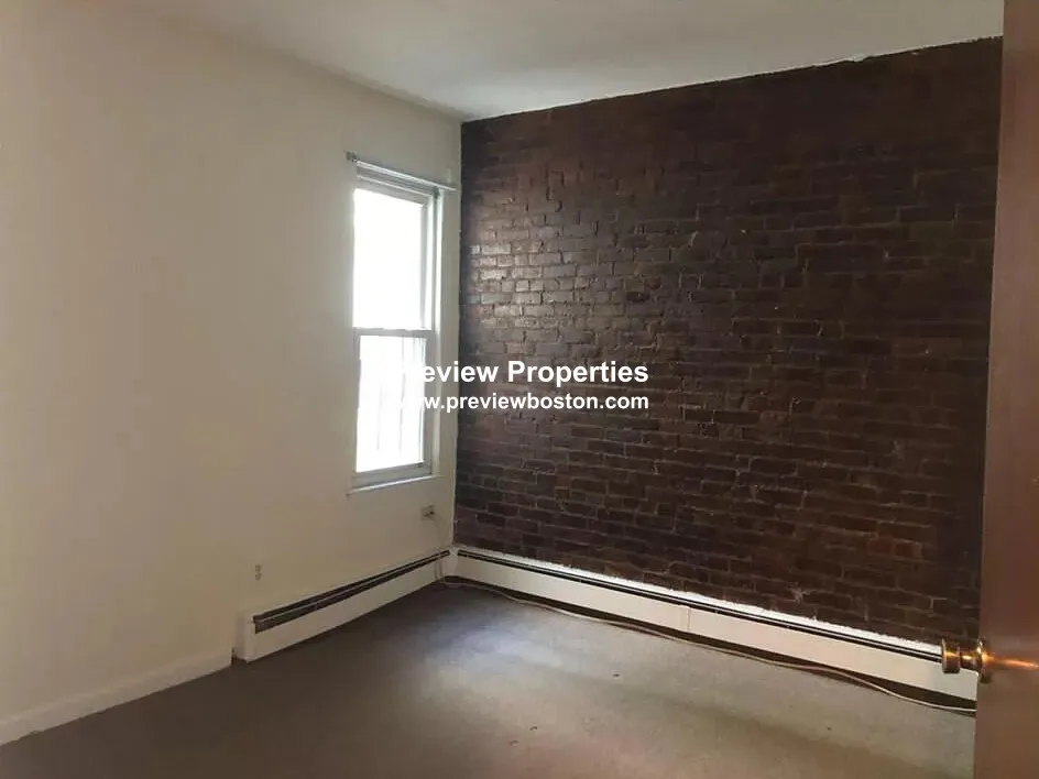 66 South Huntington Ave, Jamaica Plain