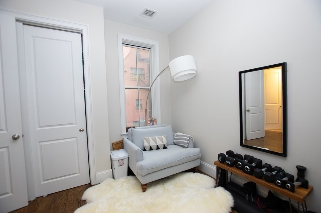 376 West Broadway, South Boston