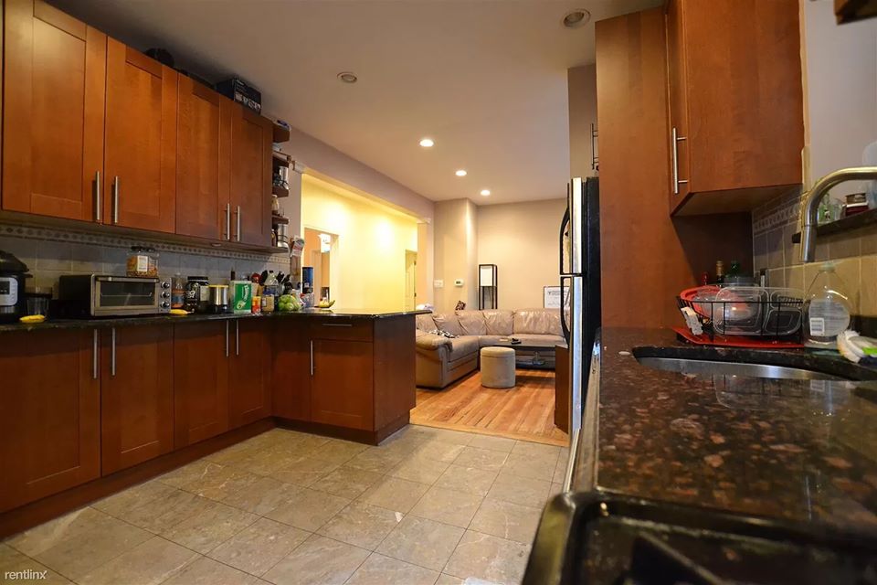 8 Montfern Ave, Oak Square