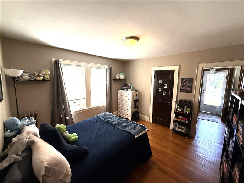 53 Forest St, Medford