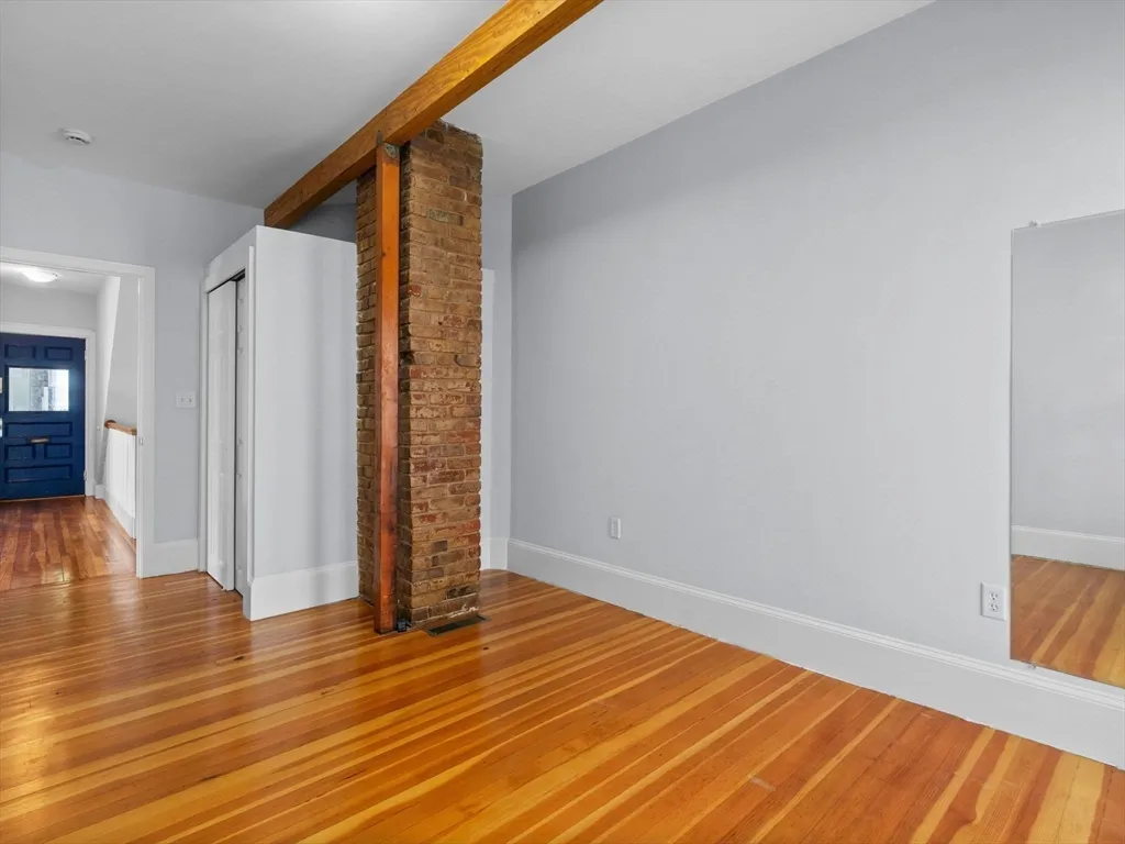 98 Elm, Davis Square