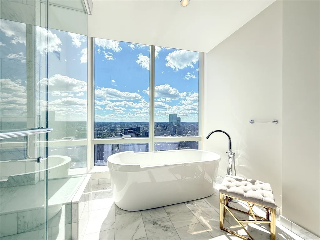 1 Franklin St, Midtown