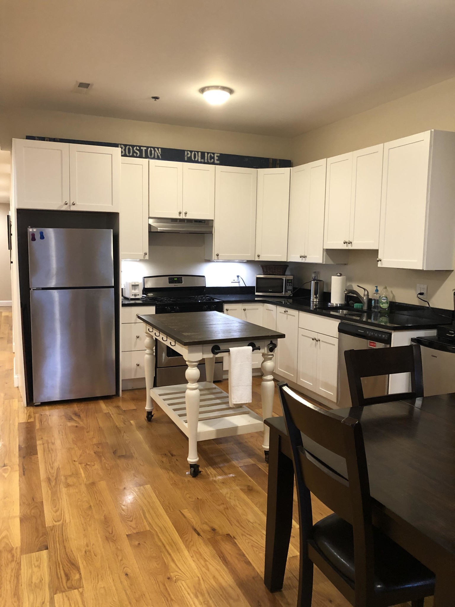 254 Friend St, West End