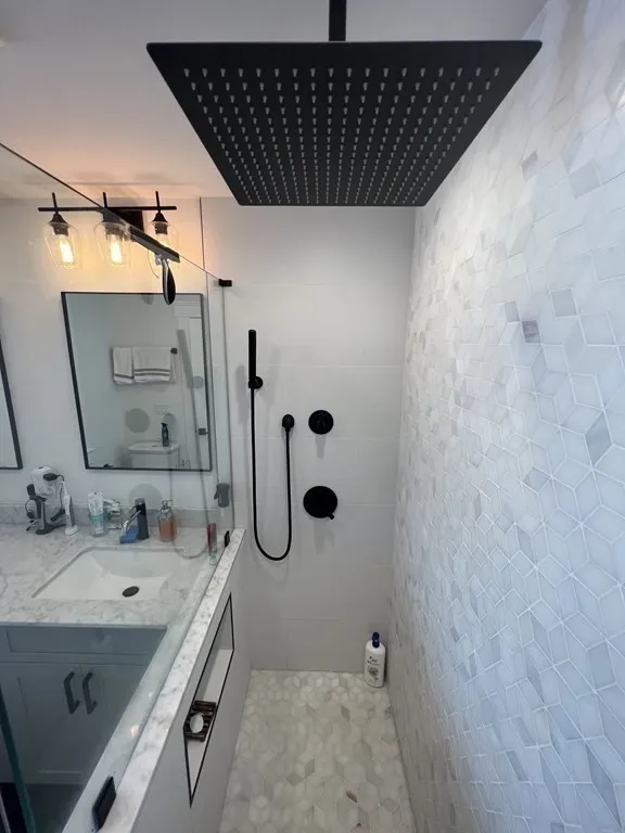 398 Bremen St, East Boston