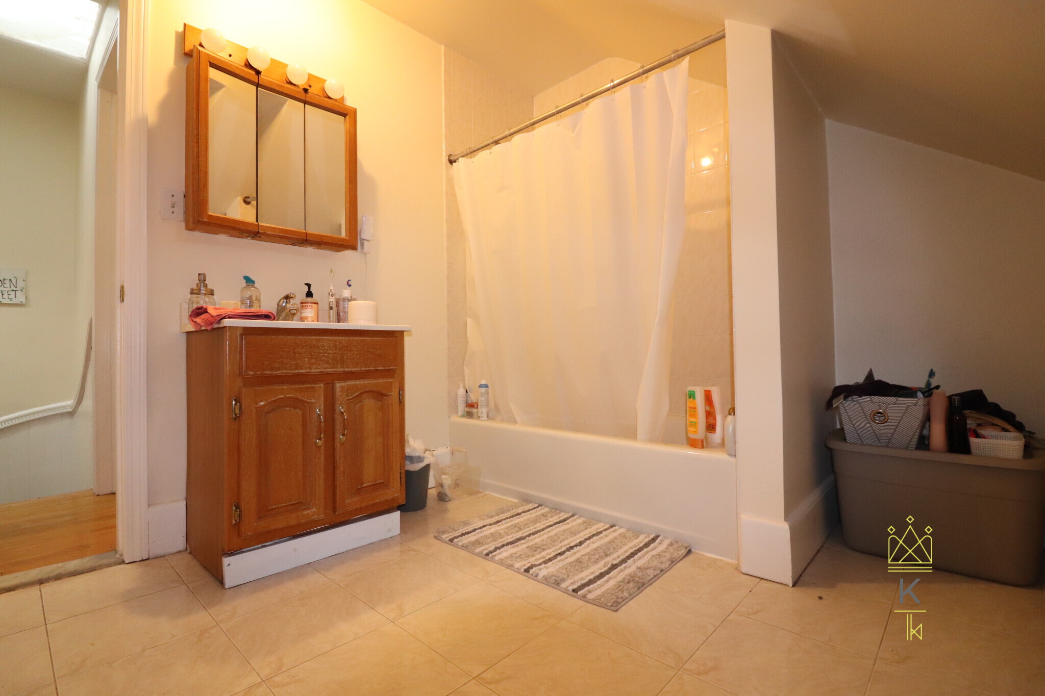 216 Freeman St, North Brookline