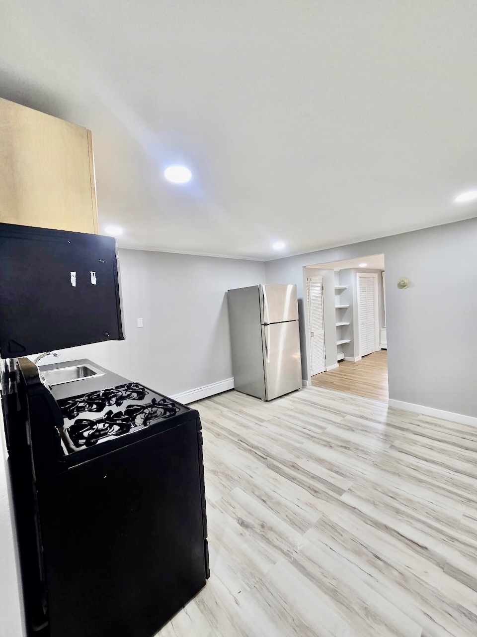 61 Gates St, South Boston