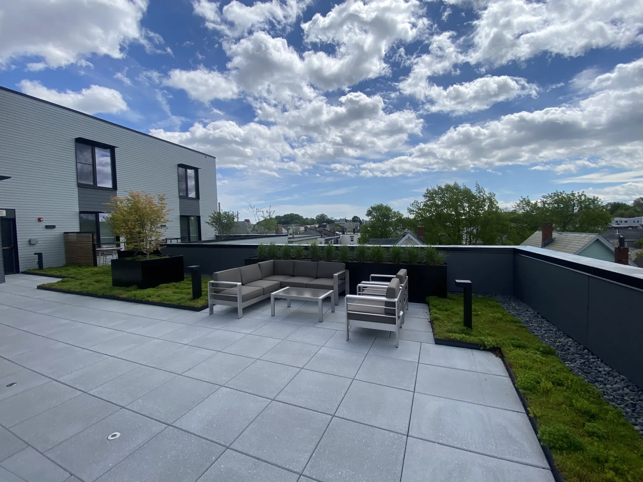 154 Broadway, East Somerville