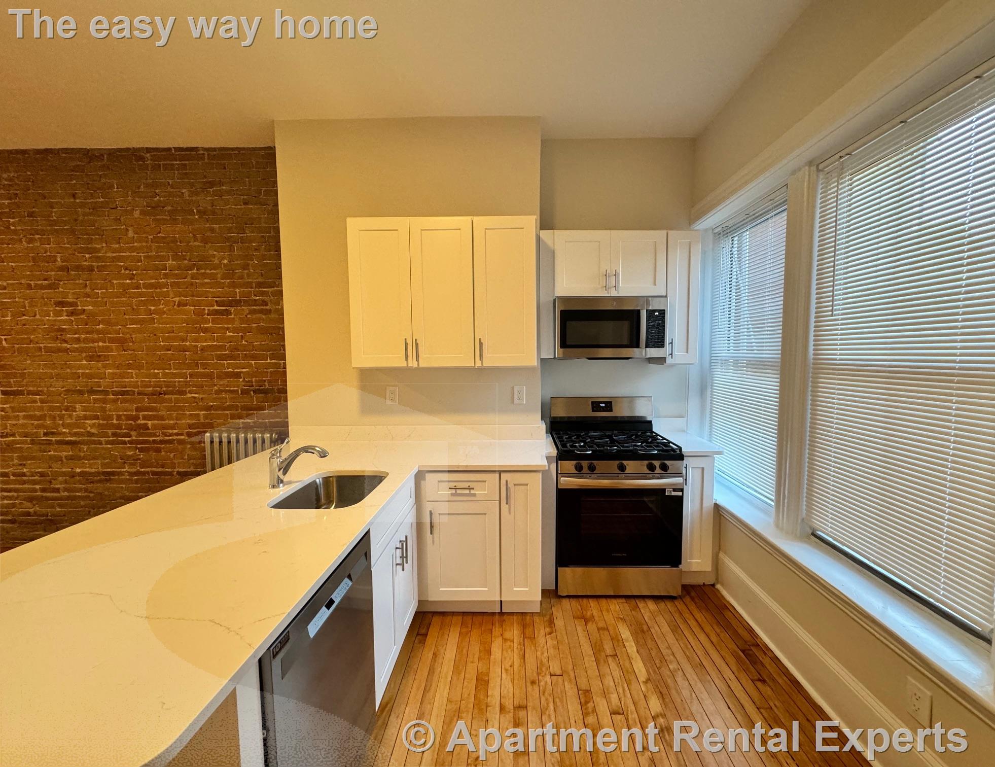 37 Laurel St, Spring Hill