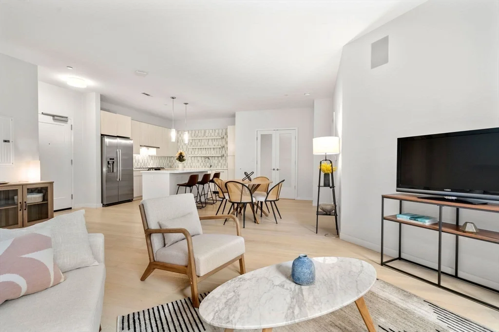 45 West 3rd St, South Boston