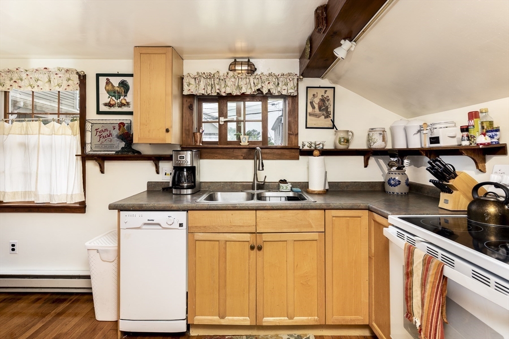 50 Rowland St, Marblehead