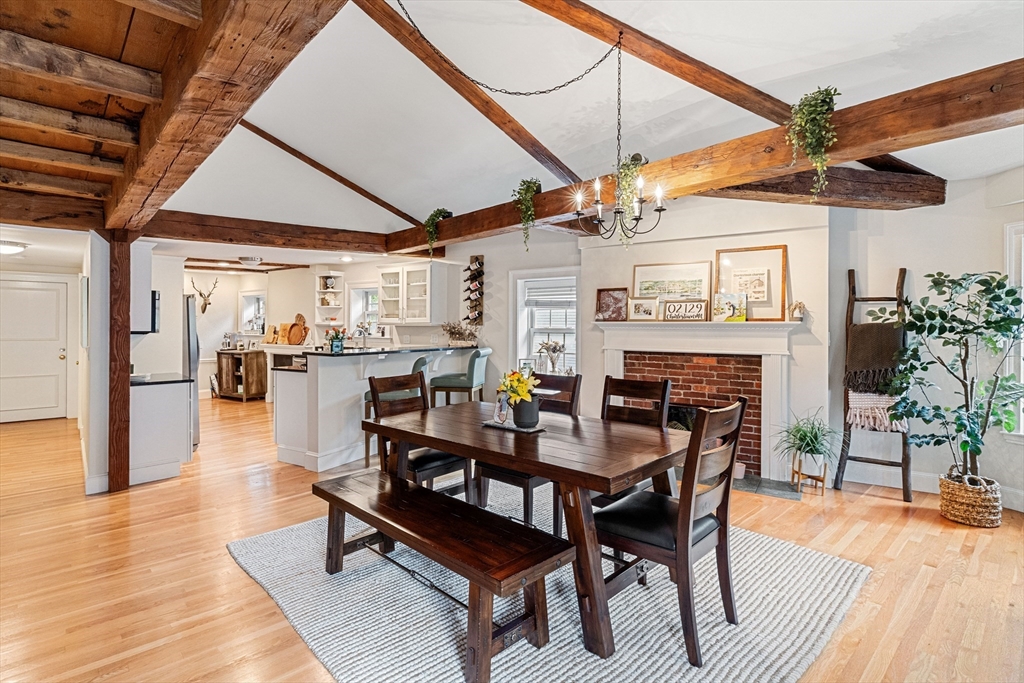 121 Main St, Charlestown