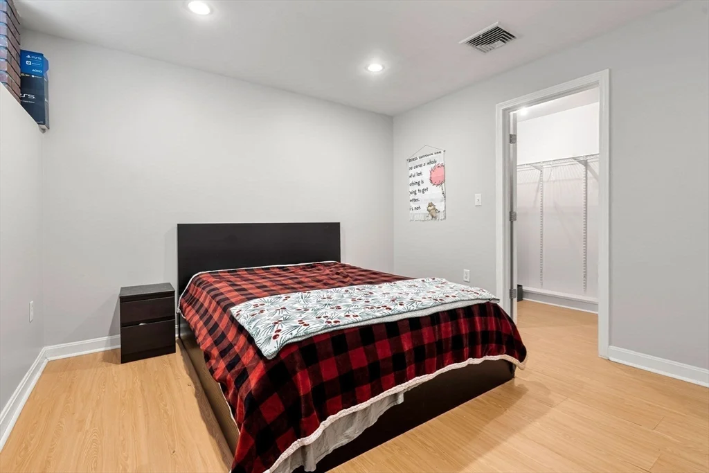 2277 Massachussetts Ave, Porter Square