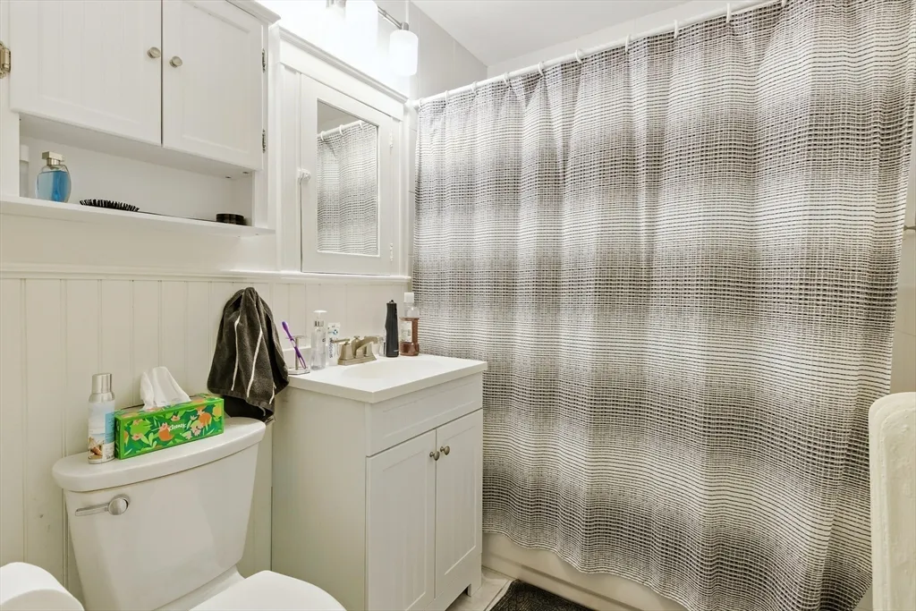 49 St John St, Jamaica Plain