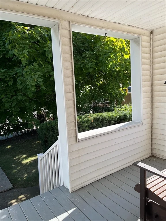 105 Shore Dr, Ten Hills