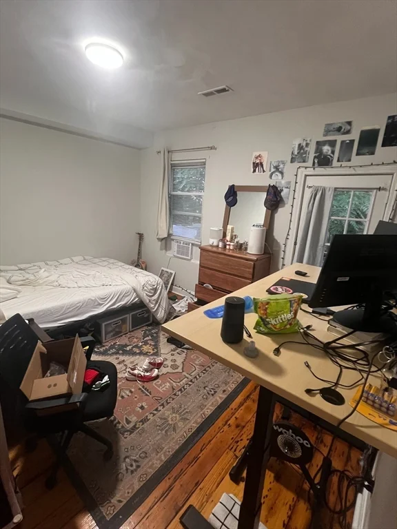 663 East Broadway, South Boston