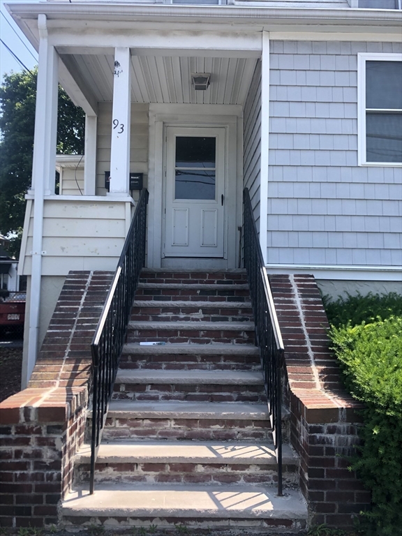 93 Pine St, Swampscott