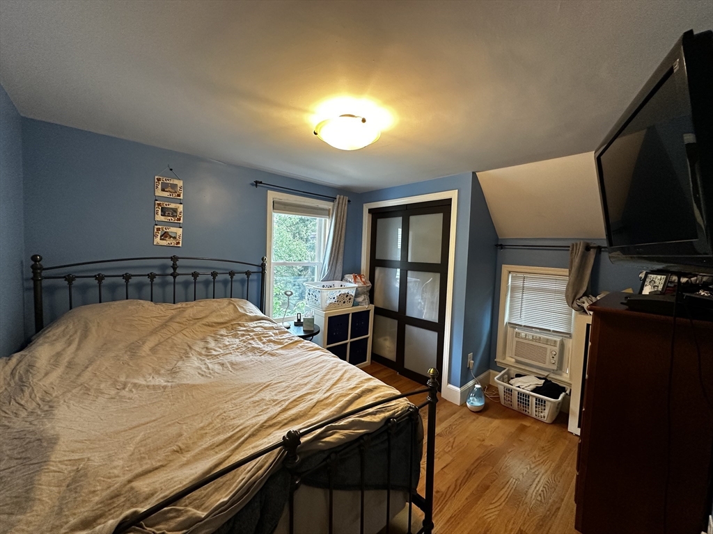 16 Nashua, Magoun Square