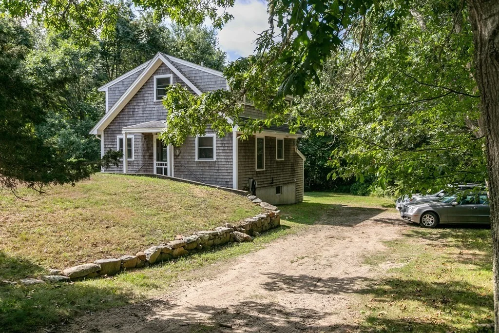 11 Hammett Ln, Chilmark