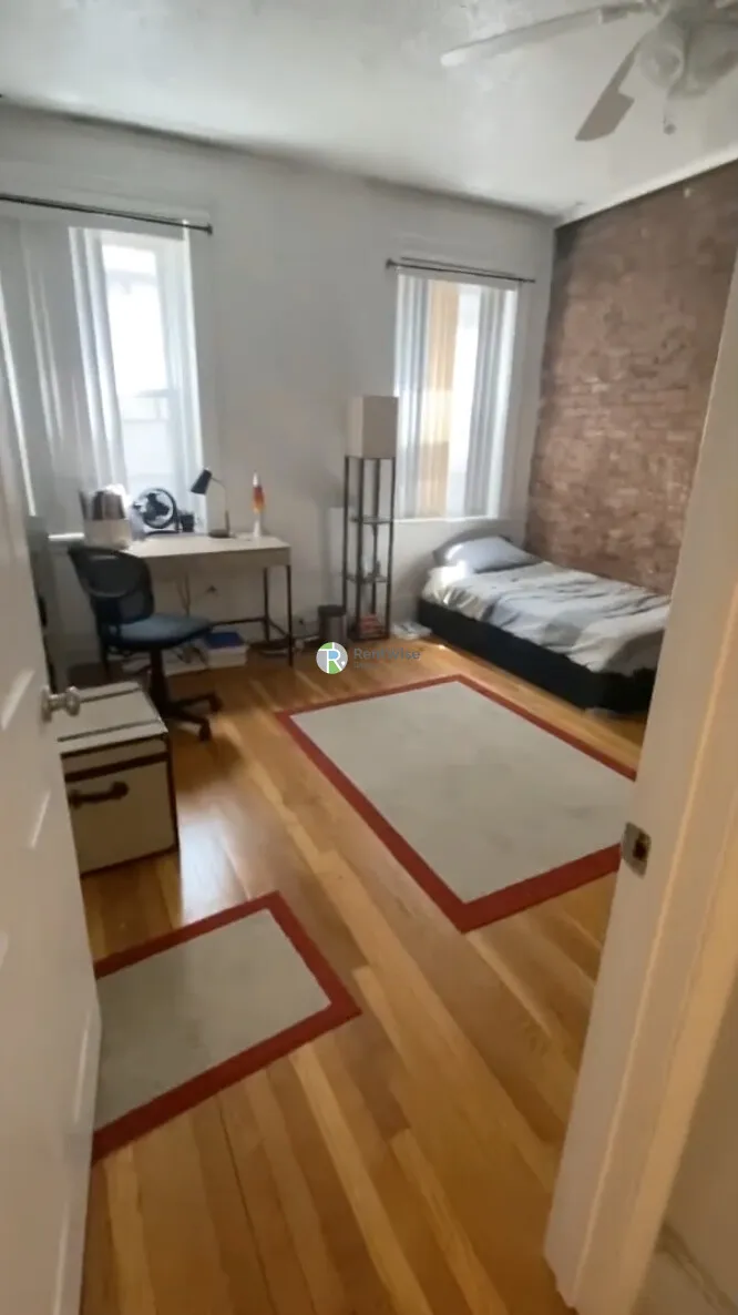 26 Hemenway St, Fenway